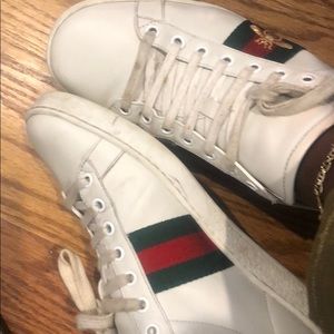 Gucci bumble bee sneakers